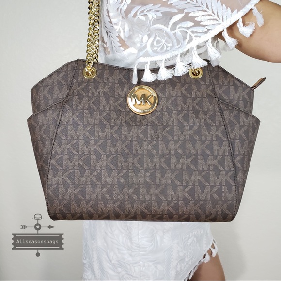 Michael Kors Handbags - NWT Michael Kors Large Chain Shoulder Tote Brown